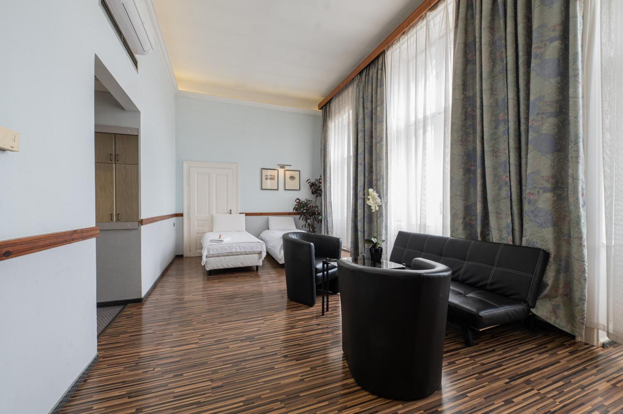 Korona Hotel Nyíregyháza Εξωτερικό φωτογραφία