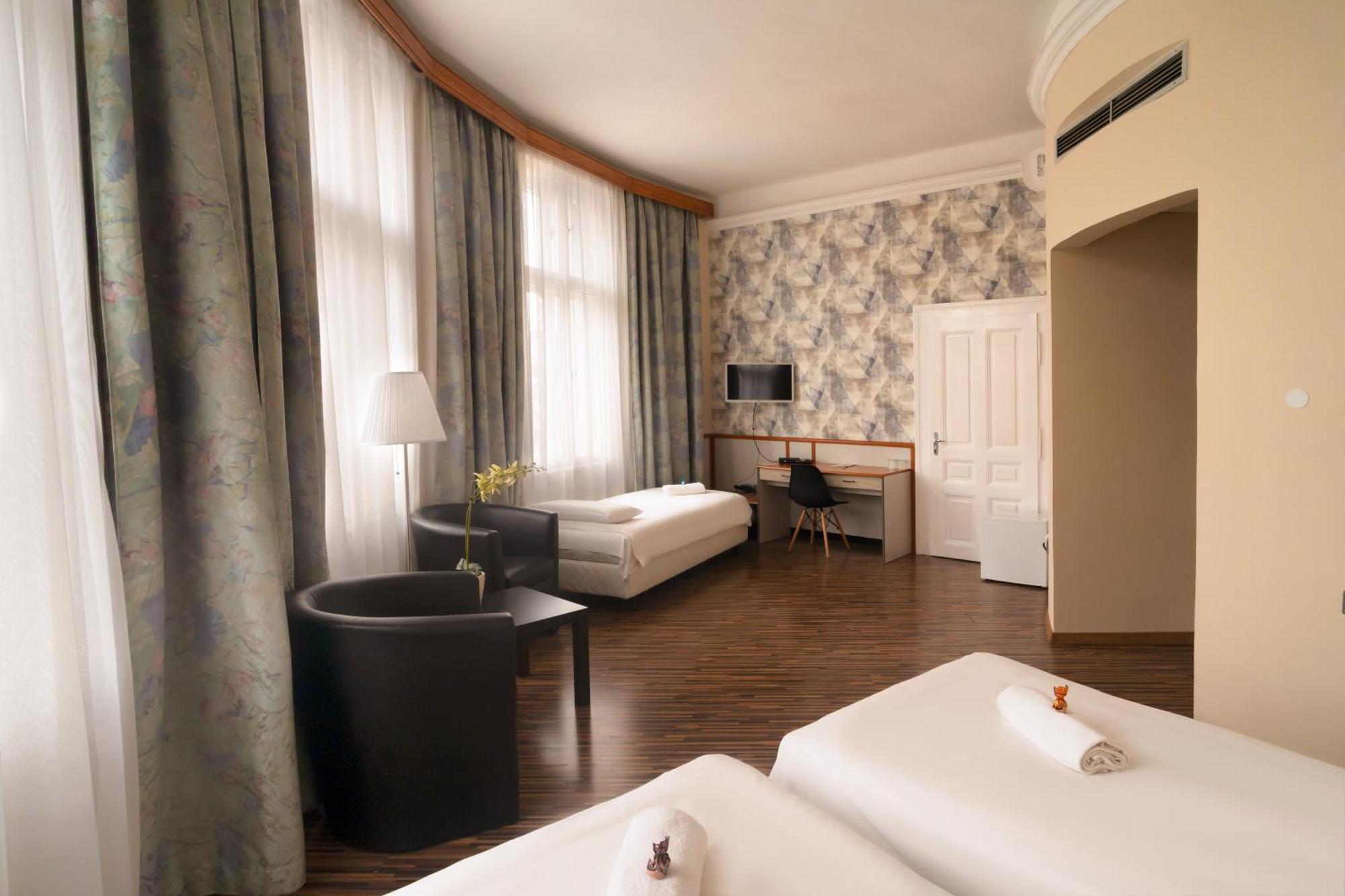 Korona Hotel Nyíregyháza Εξωτερικό φωτογραφία