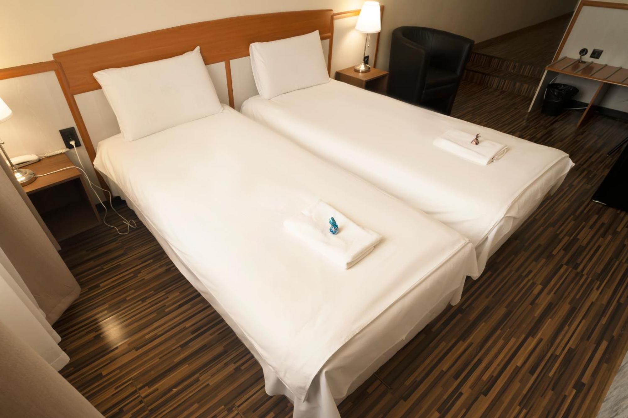 Korona Hotel Nyíregyháza Εξωτερικό φωτογραφία