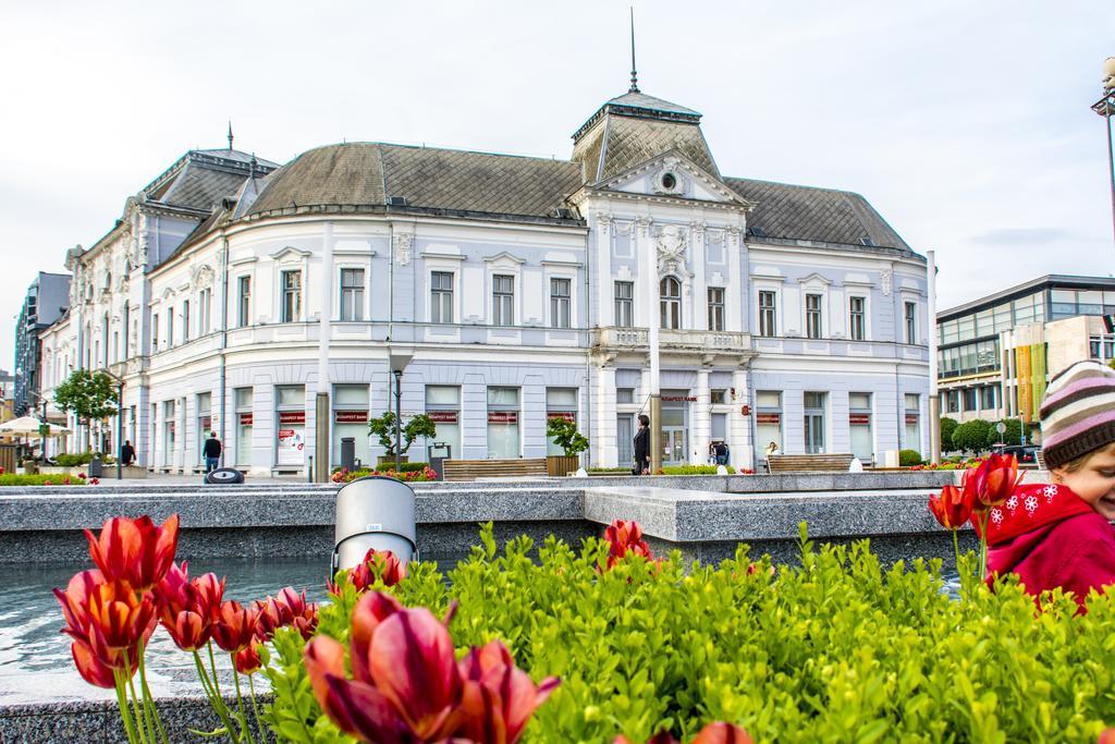 Korona Hotel Nyíregyháza Εξωτερικό φωτογραφία