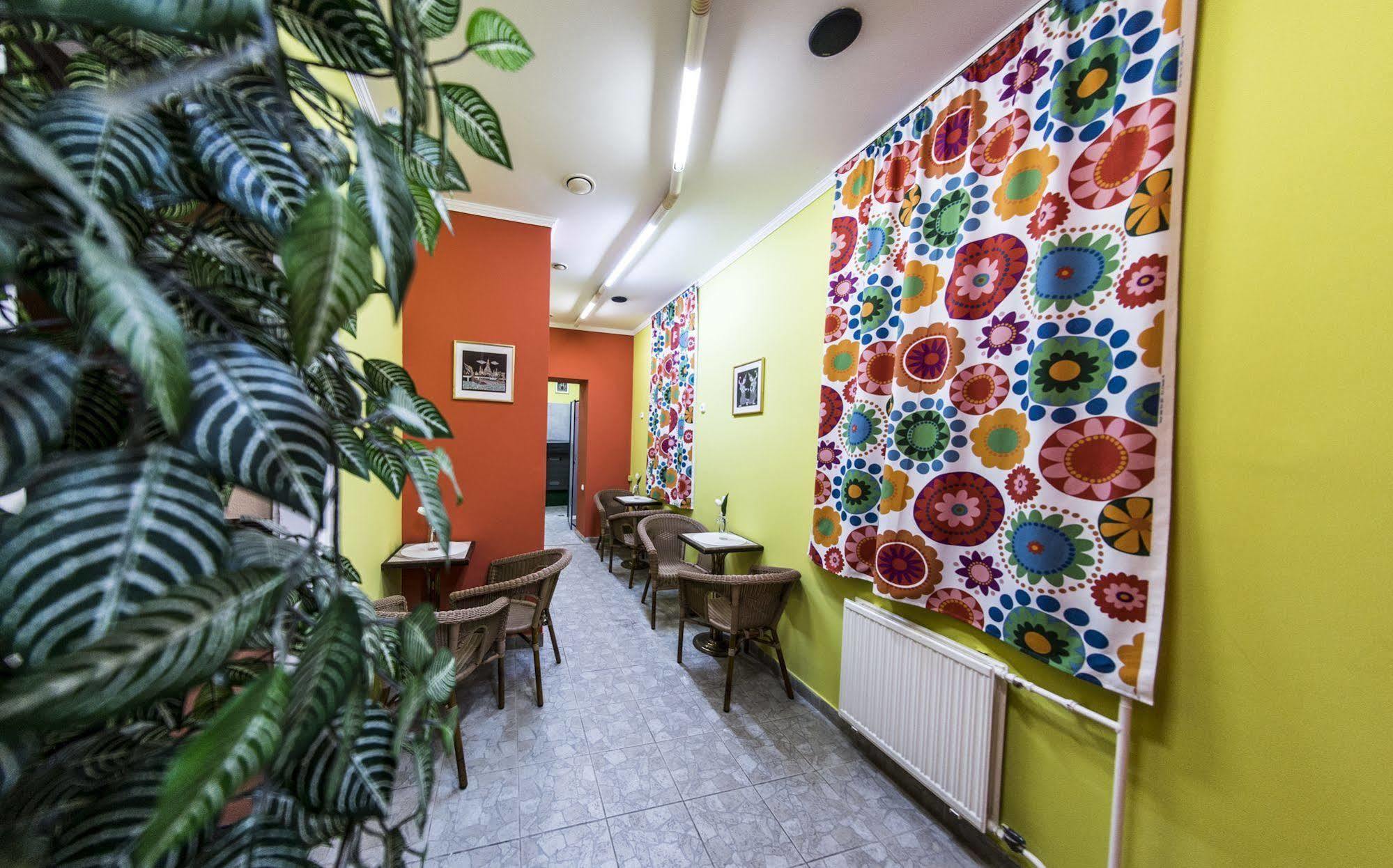 Korona Hotel Nyíregyháza Εξωτερικό φωτογραφία