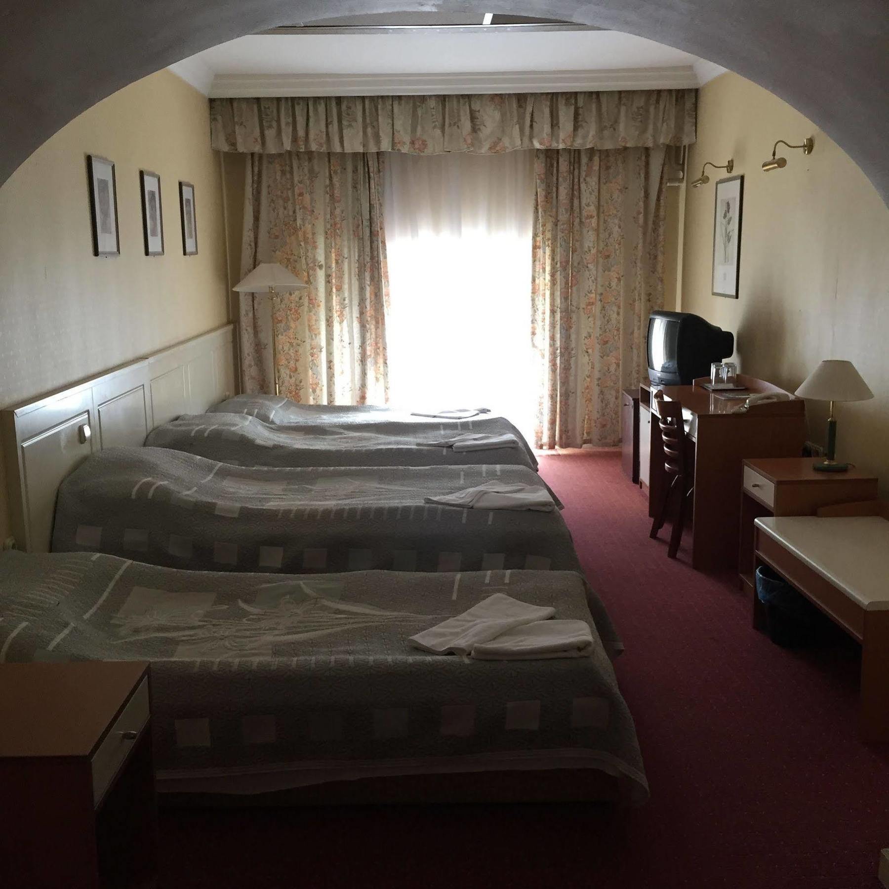 Korona Hotel Nyíregyháza Εξωτερικό φωτογραφία