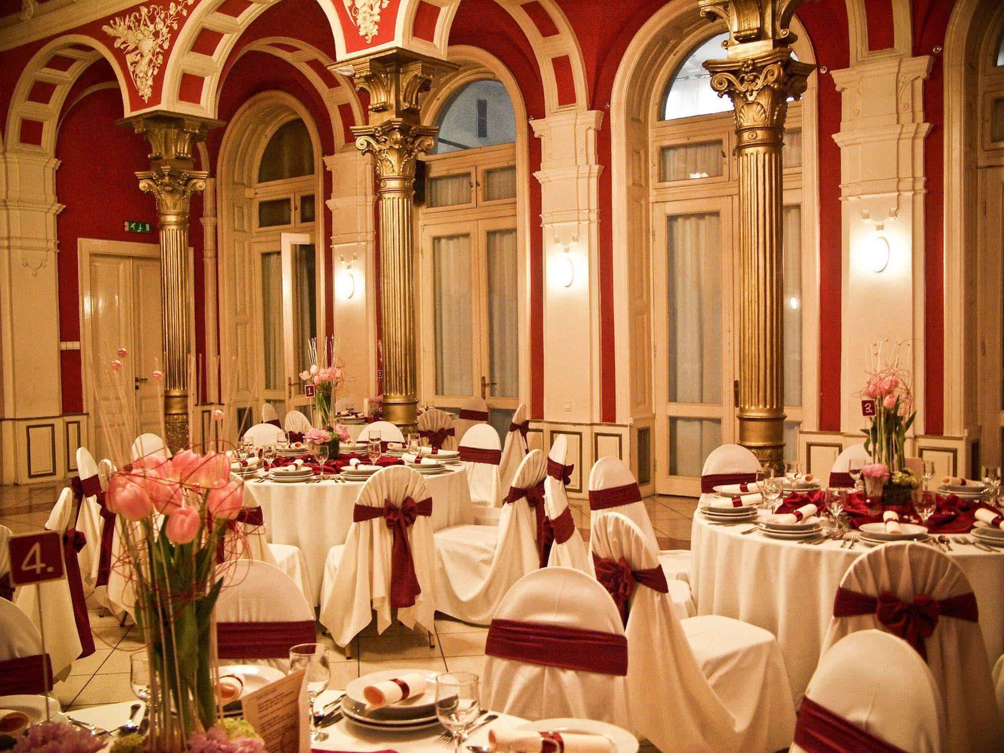 Korona Hotel Nyíregyháza Εξωτερικό φωτογραφία